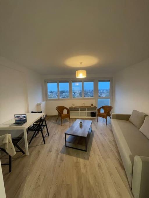 Appartement A Orleans Paisible Bagian luar foto